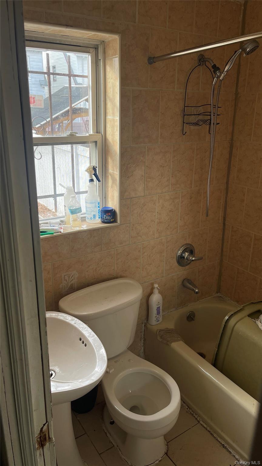 Single Family 190th  Queens, NY 11412, MLS-947489-18