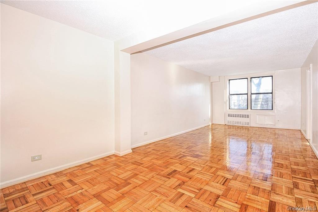 Coop Bronxwood  Bronx, NY 10469, MLS-947497-2