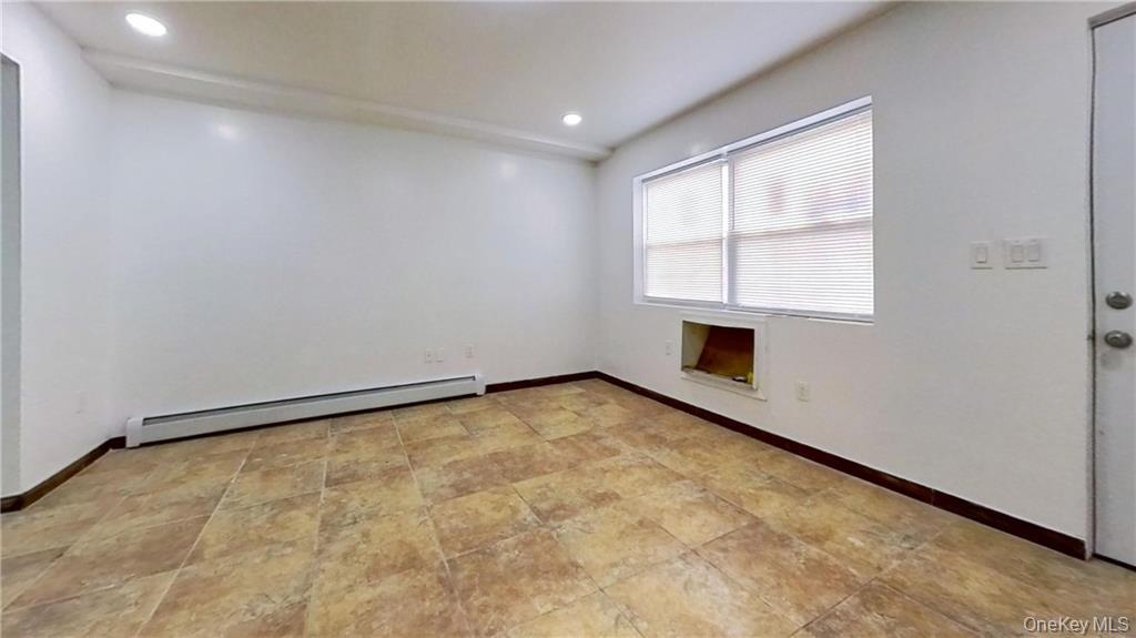 Single Family Brookhaven Queens, NY 11691, MLS-947511-11