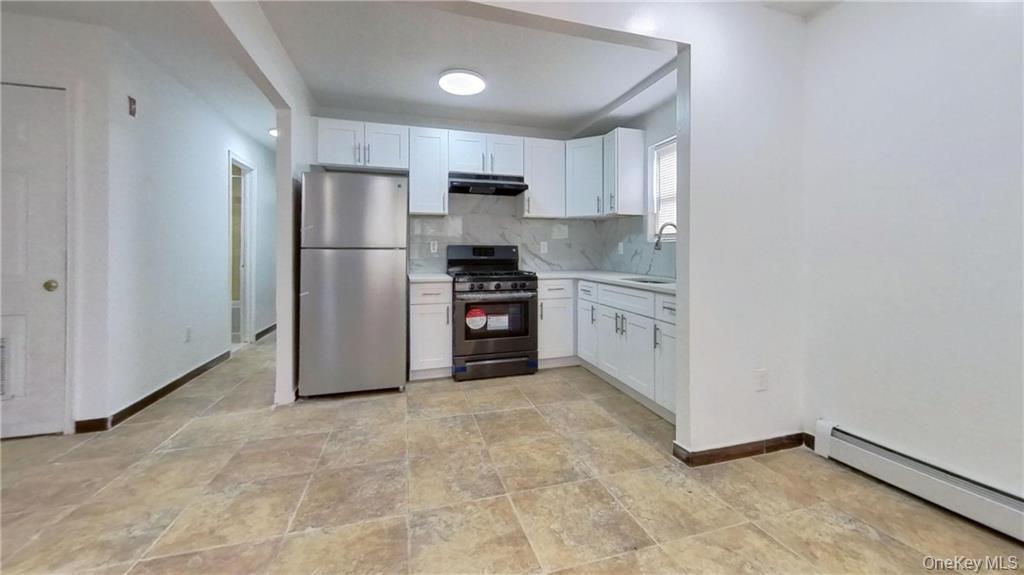 Single Family Brookhaven Queens, NY 11691, MLS-947511-9