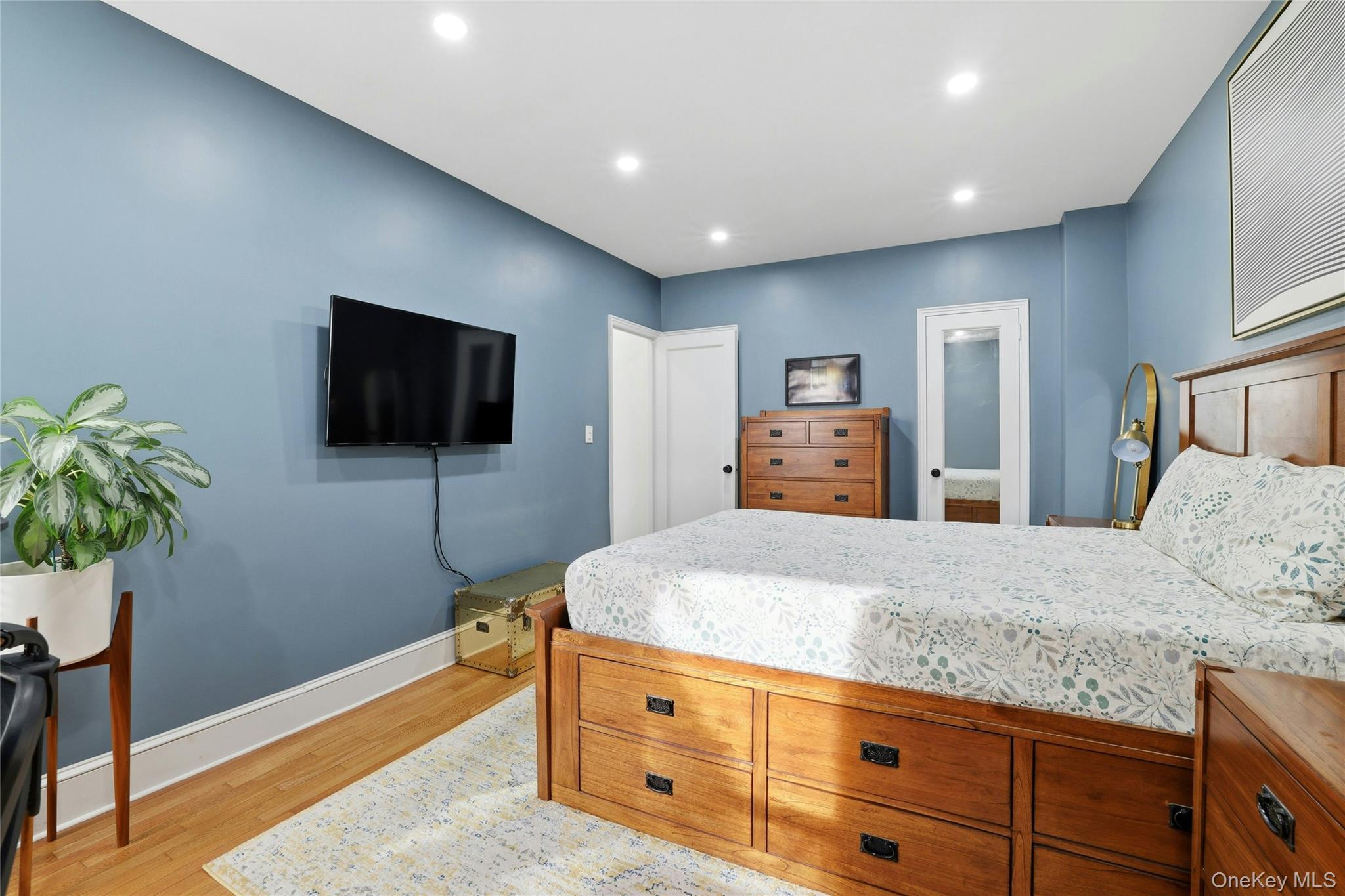 Coop 31st  Queens, NY 11106, MLS-947522-10