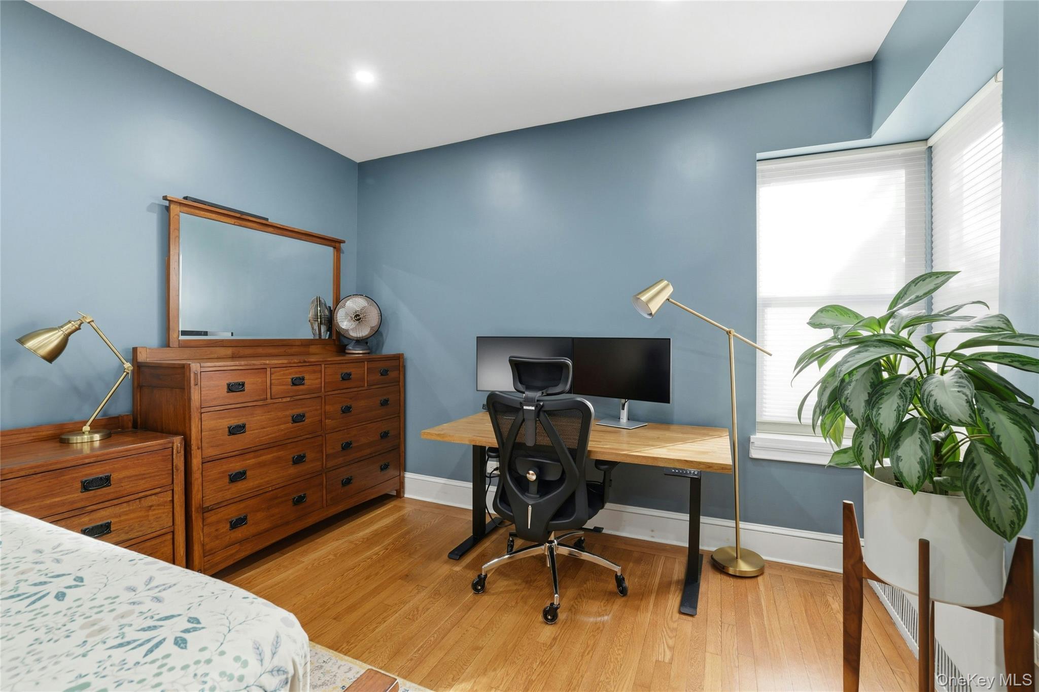 Coop 31st  Queens, NY 11106, MLS-947522-11