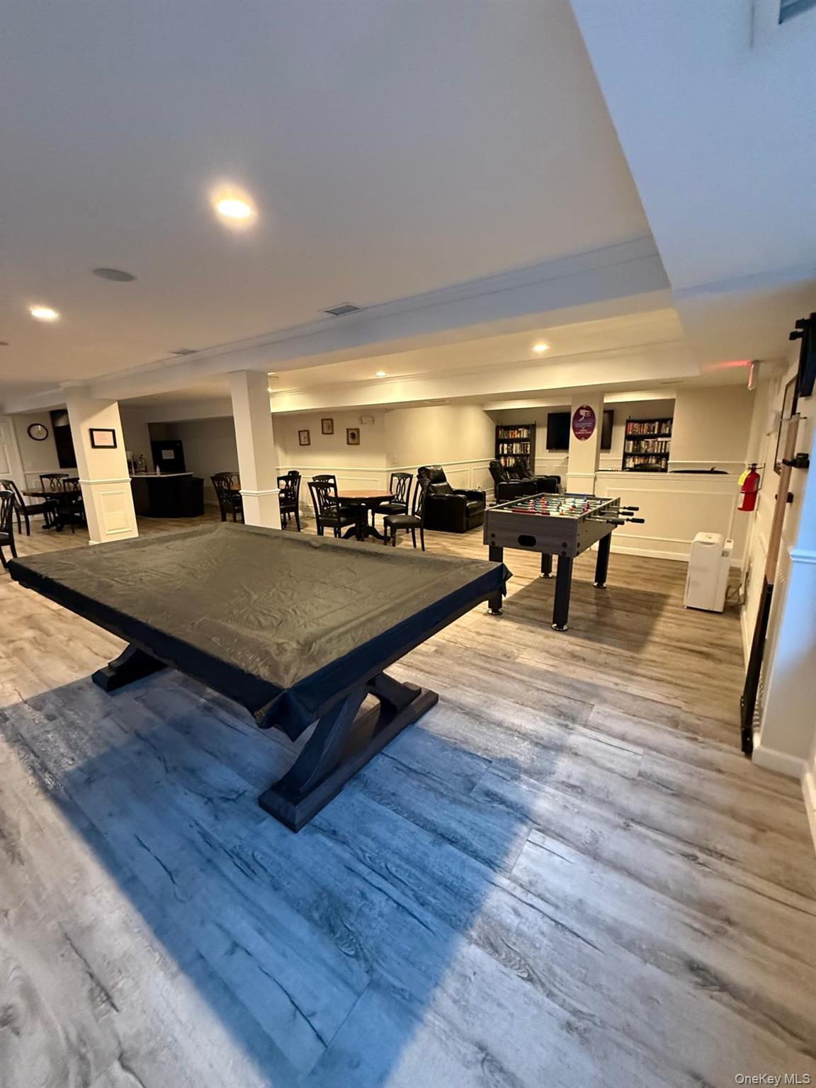 Condo Santa Barbara  Nassau County, NY 11803, MLS-947537-17