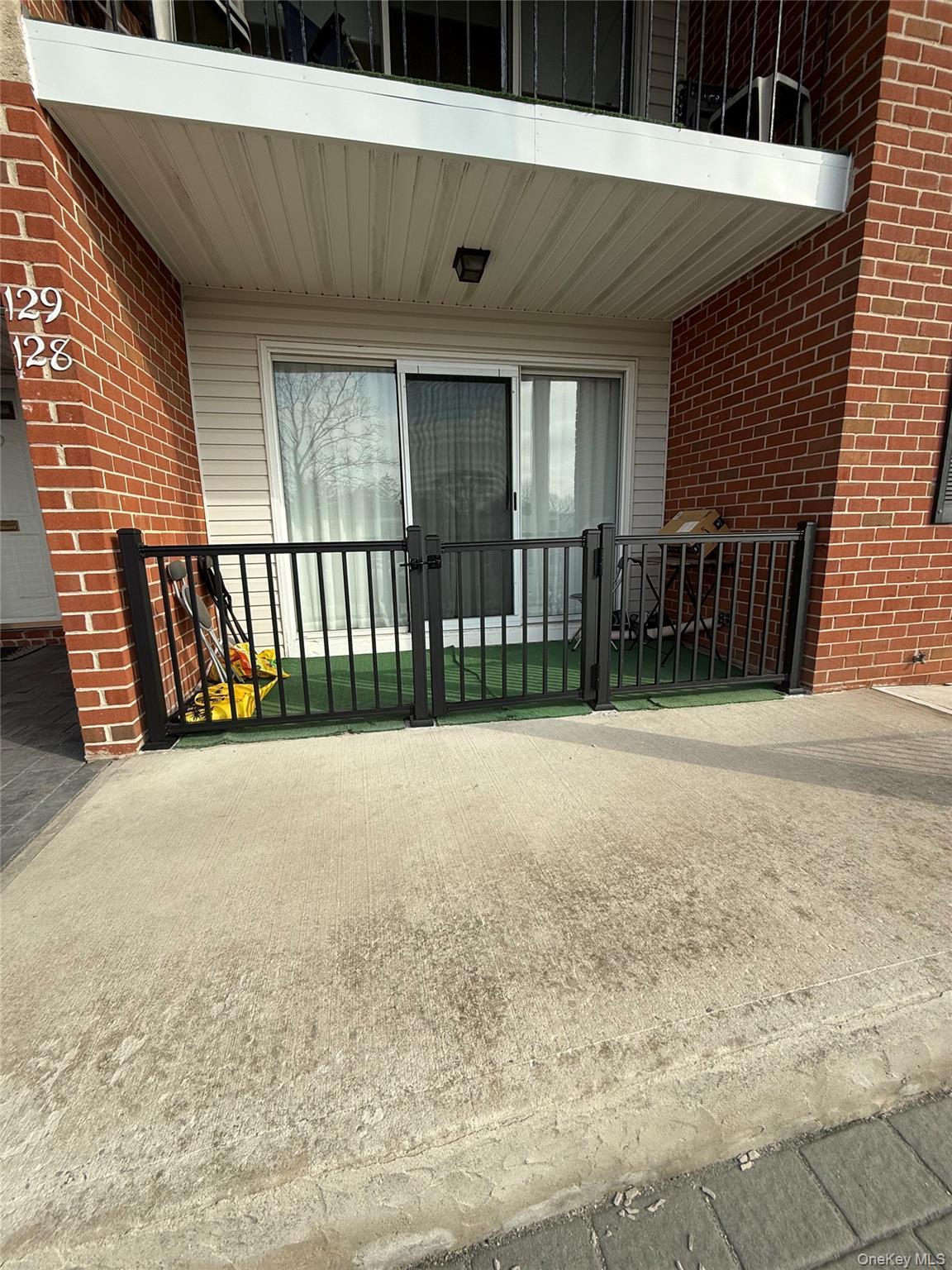 Condo Santa Barbara  Nassau County, NY 11803, MLS-947537-2