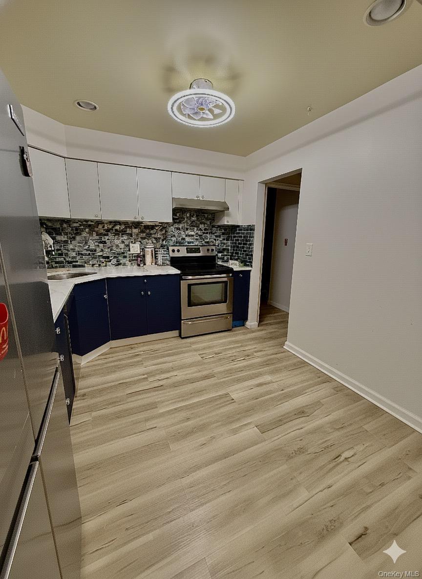 Condo Santa Barbara  Nassau County, NY 11803, MLS-947537-7