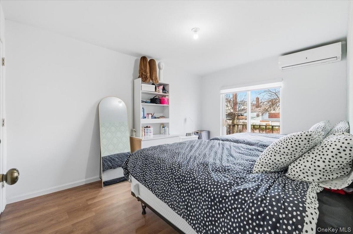 Single Family Plainview Queens, NY 11691, MLS-947566-11