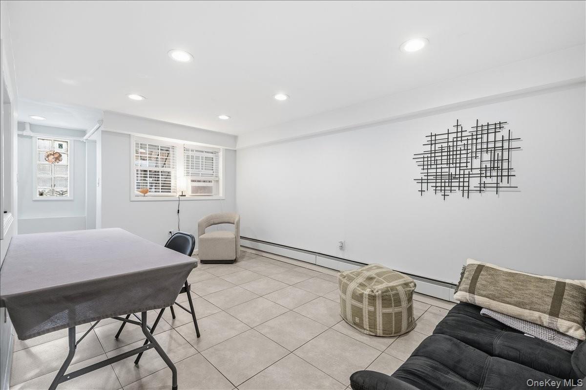 Single Family Plainview Queens, NY 11691, MLS-947566-14