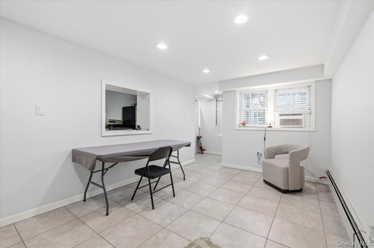 Single Family Plainview Queens, NY 11691, MLS-947566-15