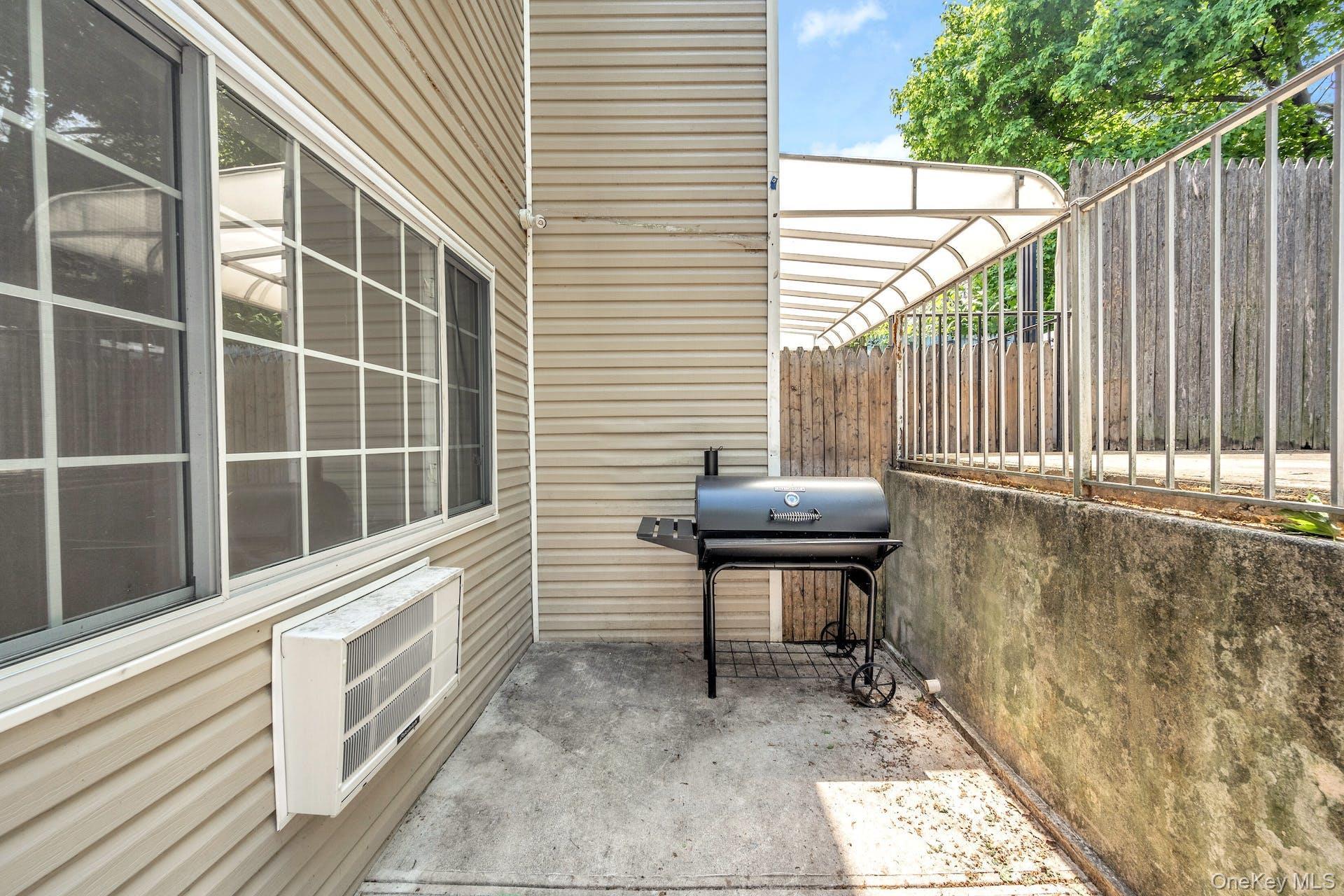 Single Family Rombouts  Bronx, NY 10475, MLS-947591-26