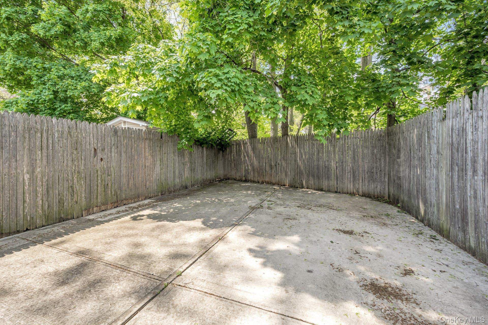 Single Family Rombouts  Bronx, NY 10475, MLS-947591-29