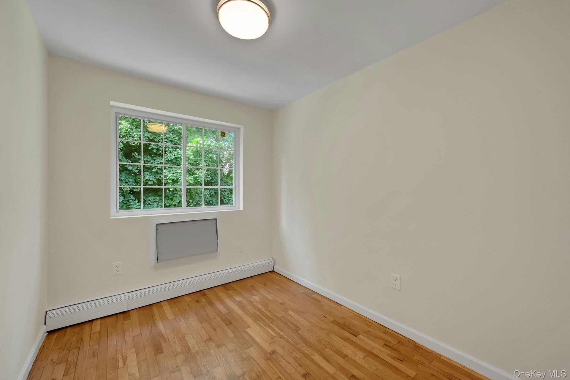 Single Family Rombouts  Bronx, NY 10475, MLS-947591-42