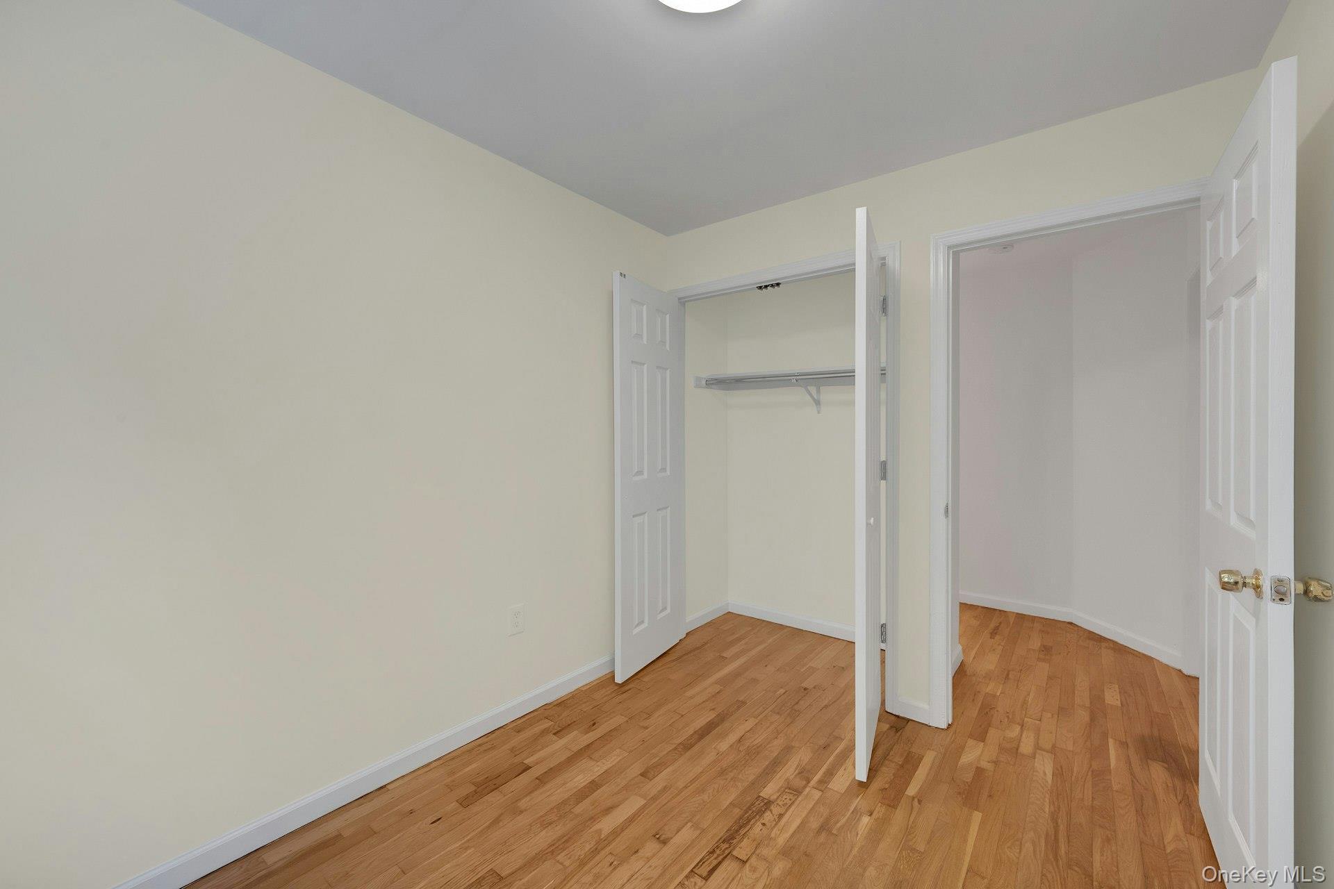 Single Family Rombouts  Bronx, NY 10475, MLS-947591-43