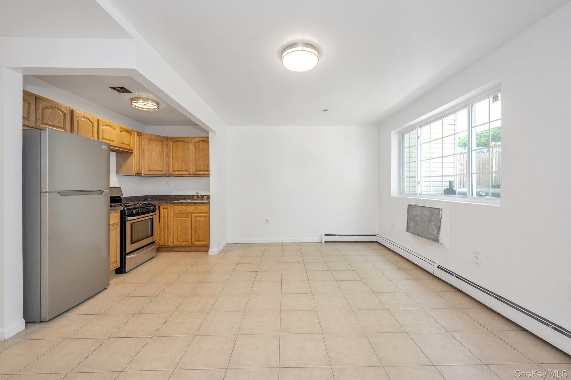 Single Family Rombouts  Bronx, NY 10475, MLS-947591-8