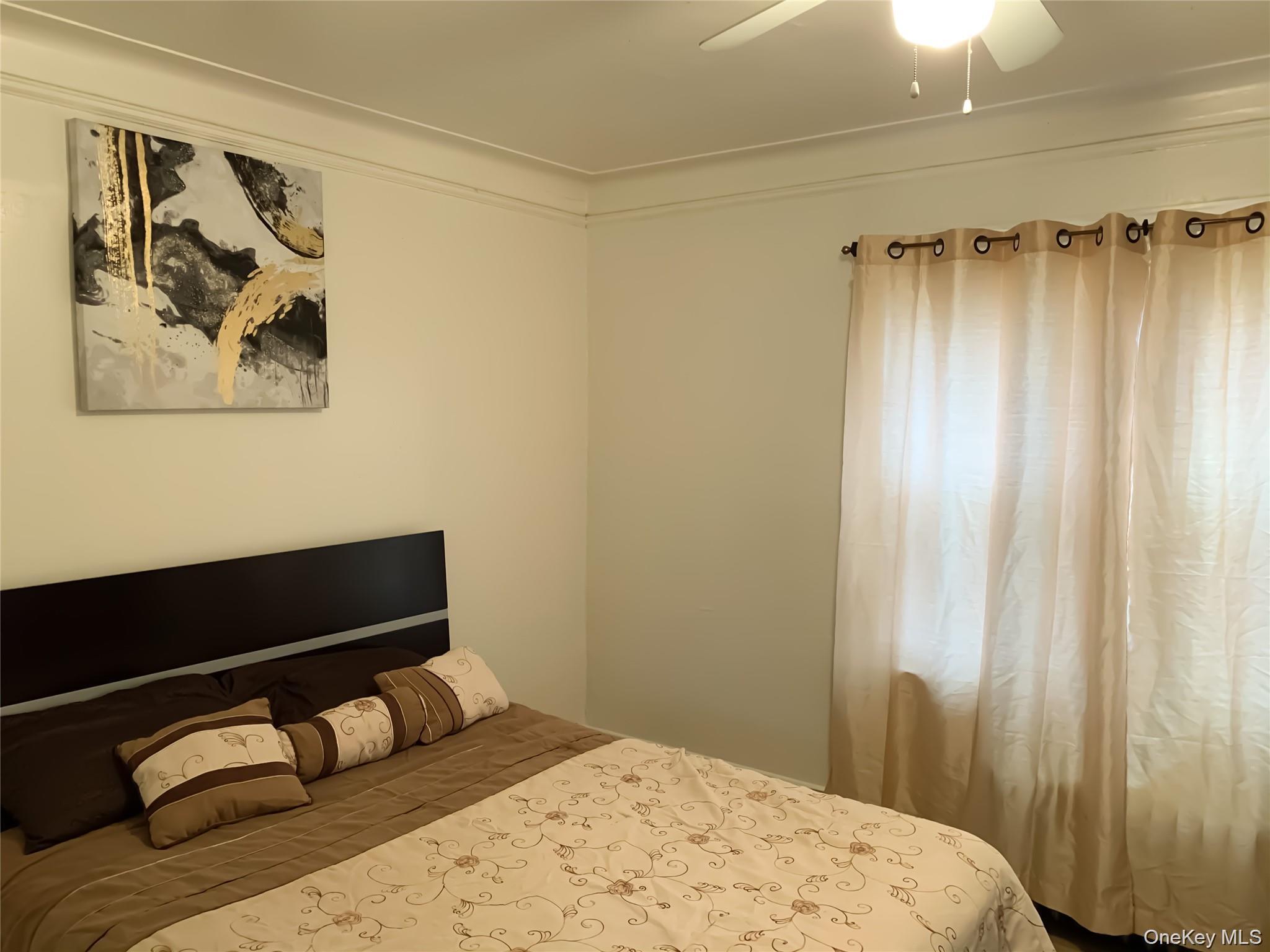 Apartment 143  Queens, NY 11422, MLS-947601-4