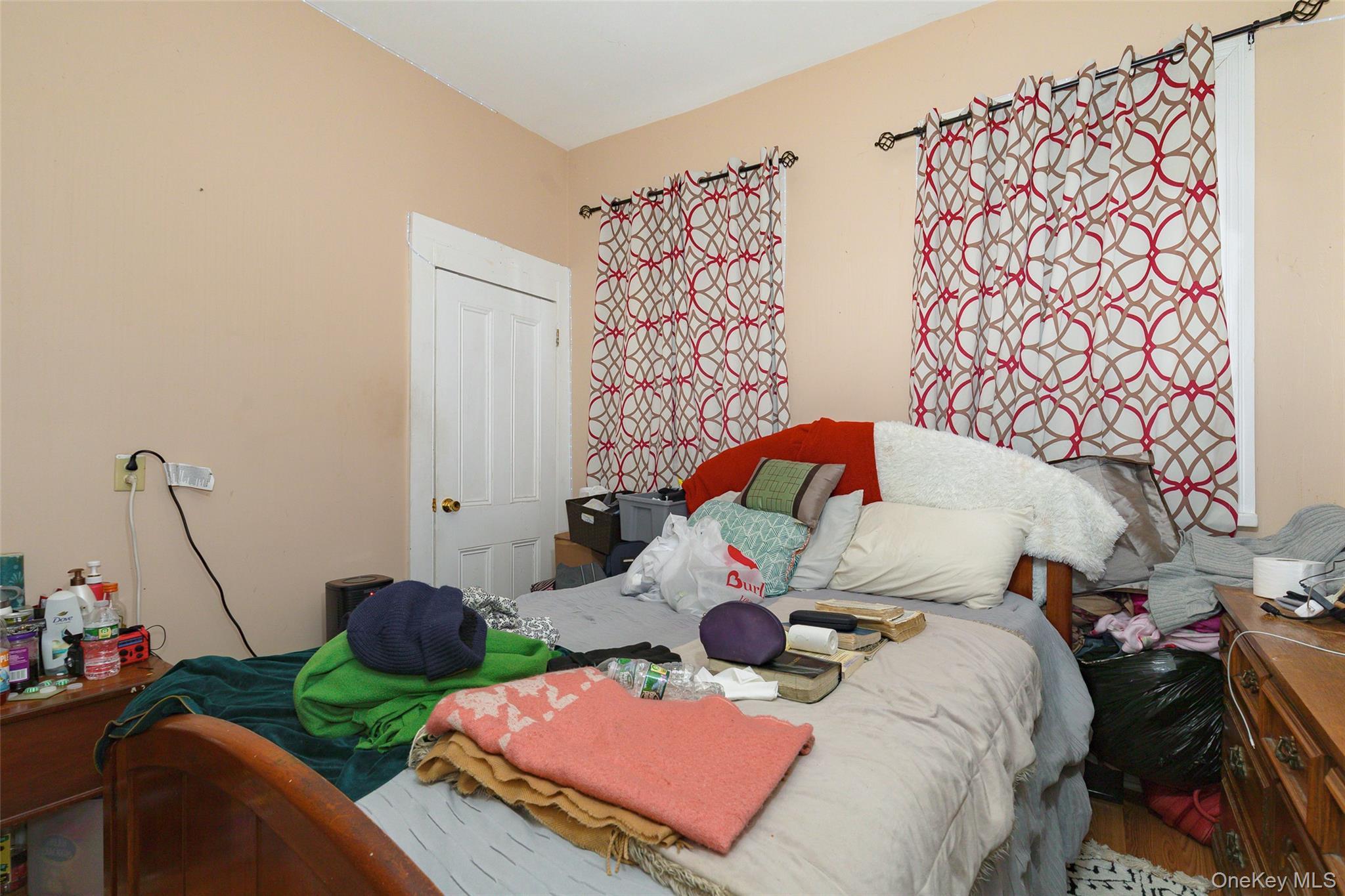 Single Family Academy  Dutchess County, NY 12601, MLS-947606-16