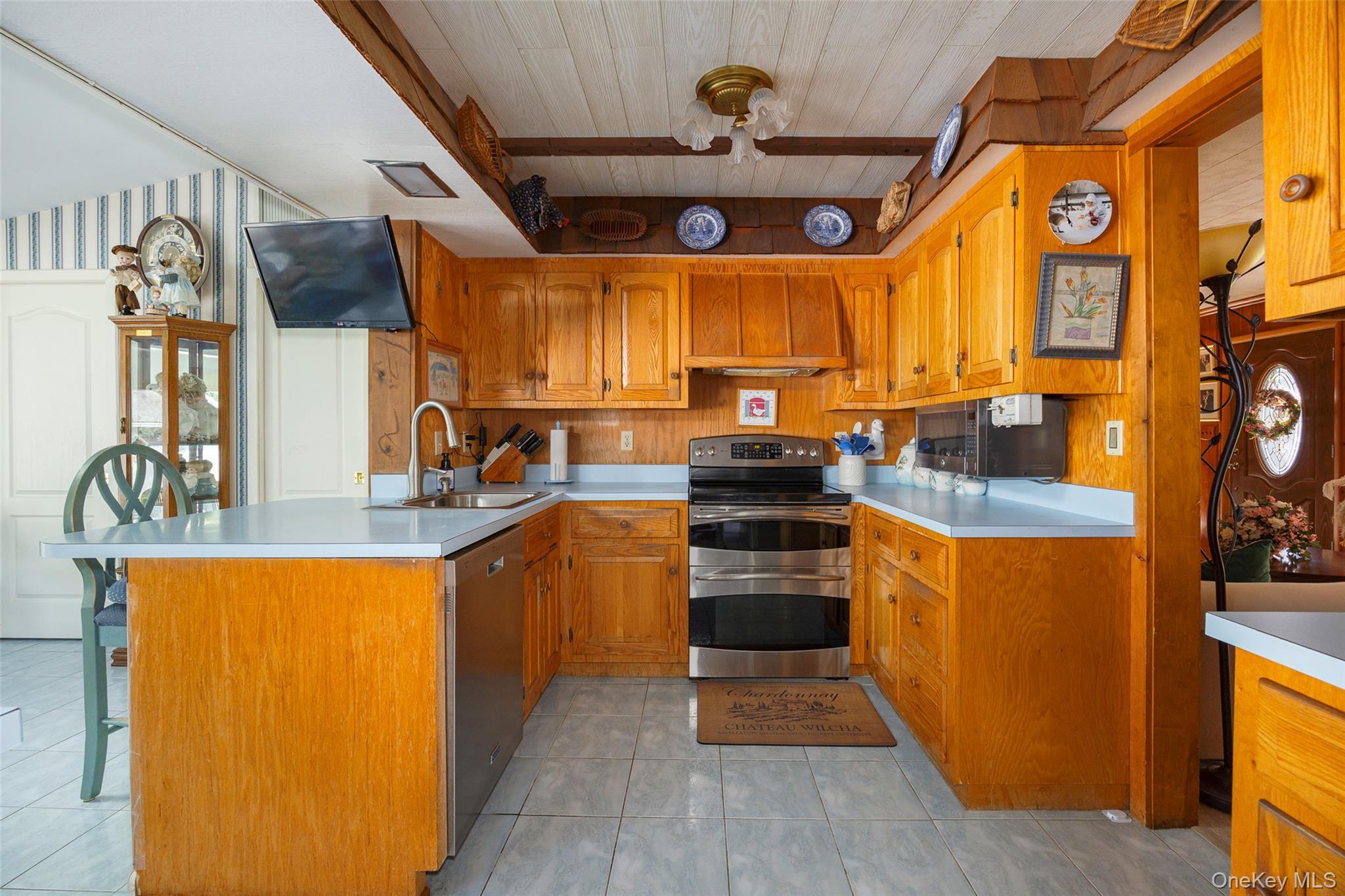 Single Family Deer Pond  Dutchess County, NY 12585, MLS-947615-16