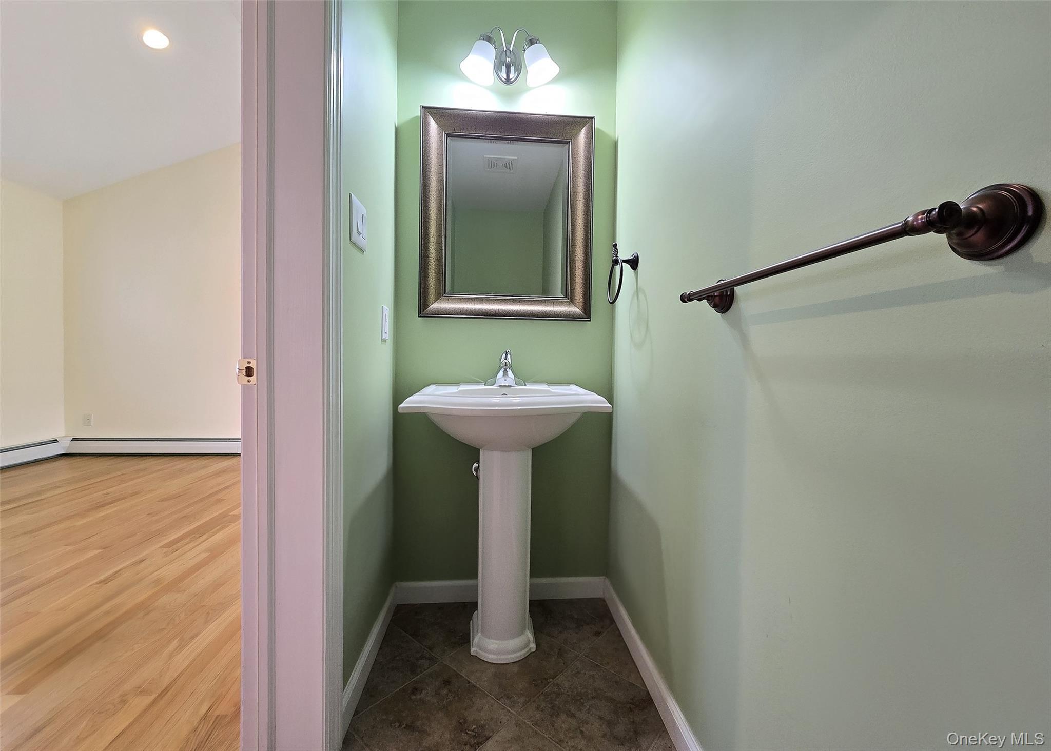 Single Family Franklin  Suffolk County, NY 11727, MLS-947637-24