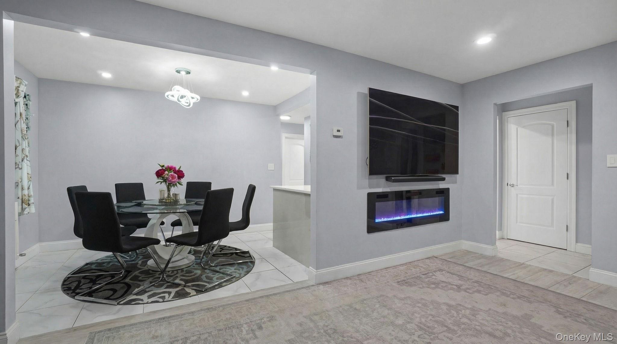 Single Family Little Neck  Queens, NY 11004, MLS-947651-25