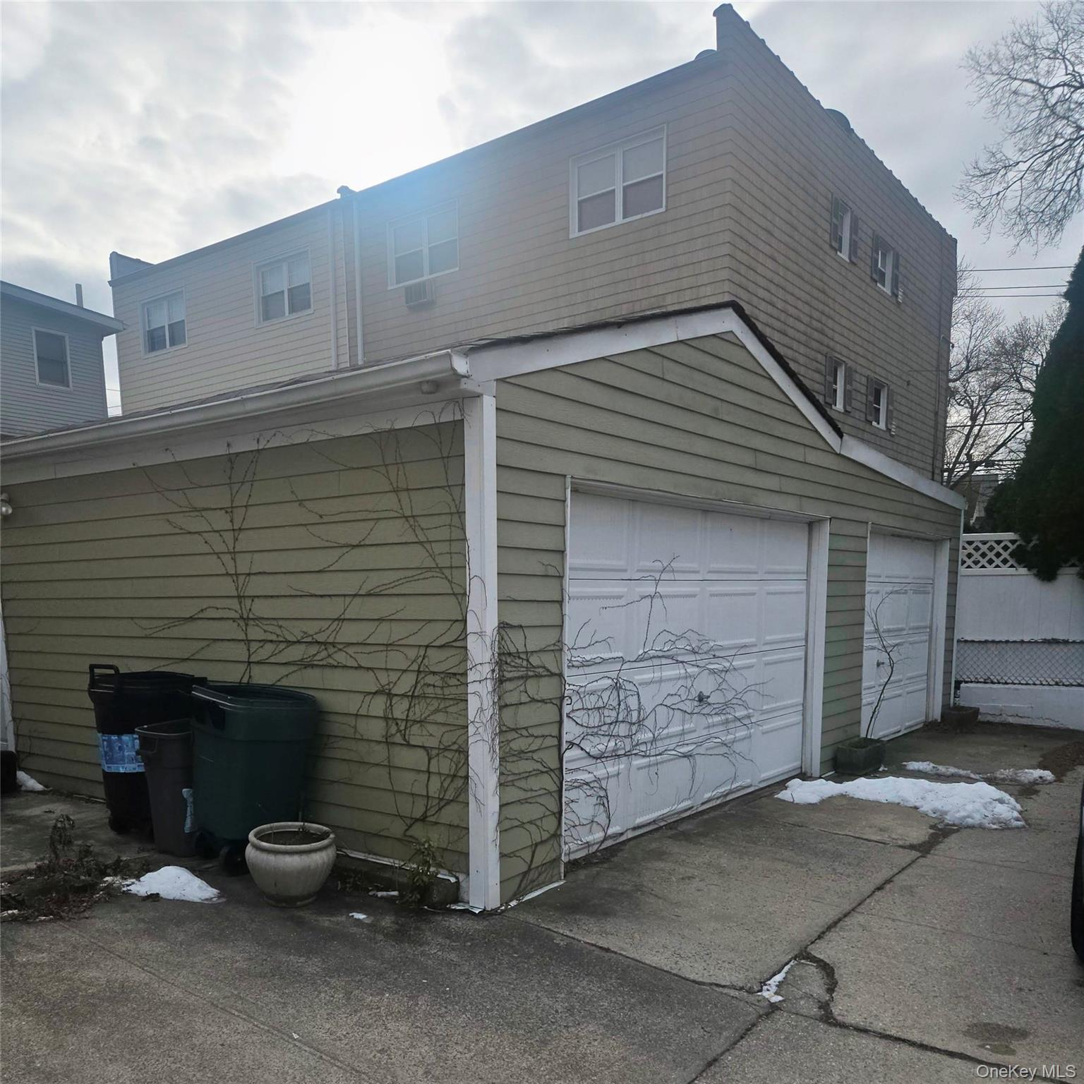 Single Family Fearn  Bronx, NY 10465, MLS-947662-2
