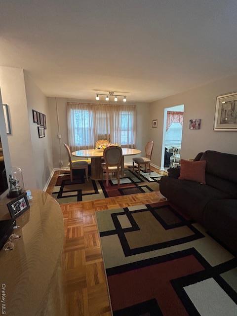 Coop Pelham  Westchester County, NY 10805, MLS-947705-2