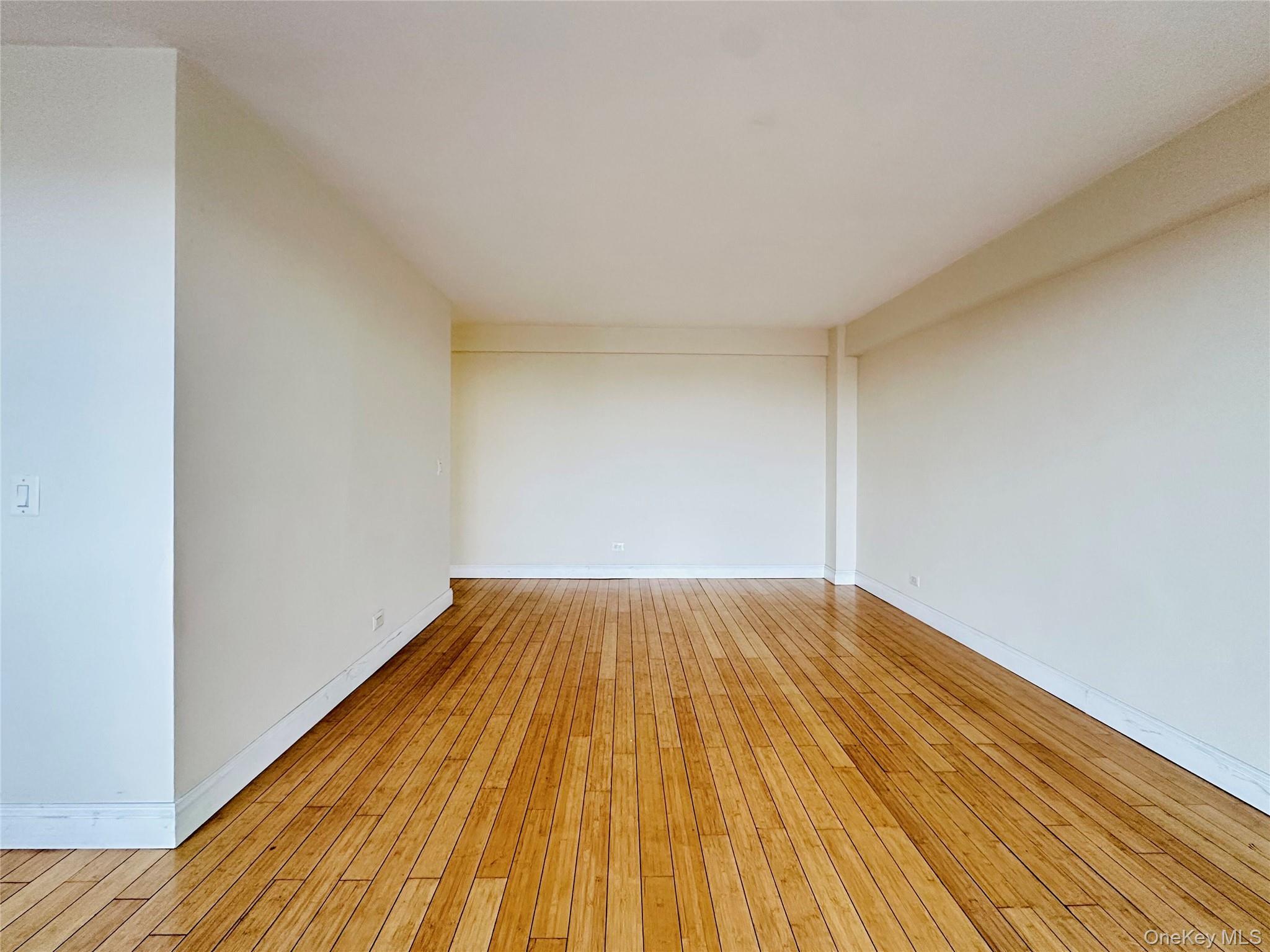 Coop Boynton  Bronx, NY 10473, MLS-947722-5