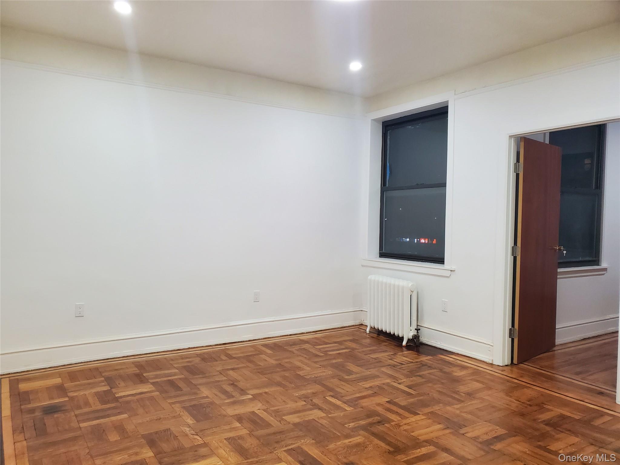 Apartment 86 Street  Queens, NY 11372, MLS-947739-4