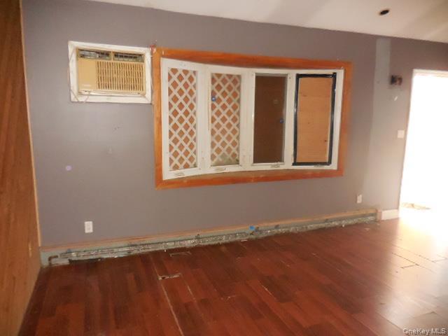 Single Family Hollow  Suffolk County, NY 11713, MLS-947766-14