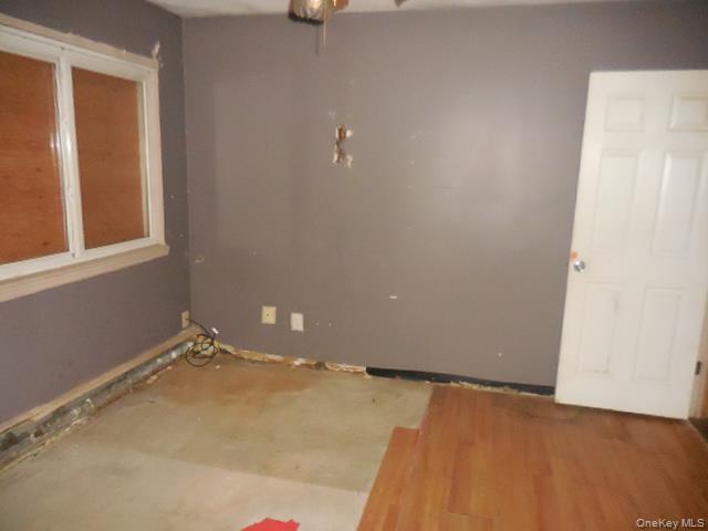 Single Family Hollow  Suffolk County, NY 11713, MLS-947766-26