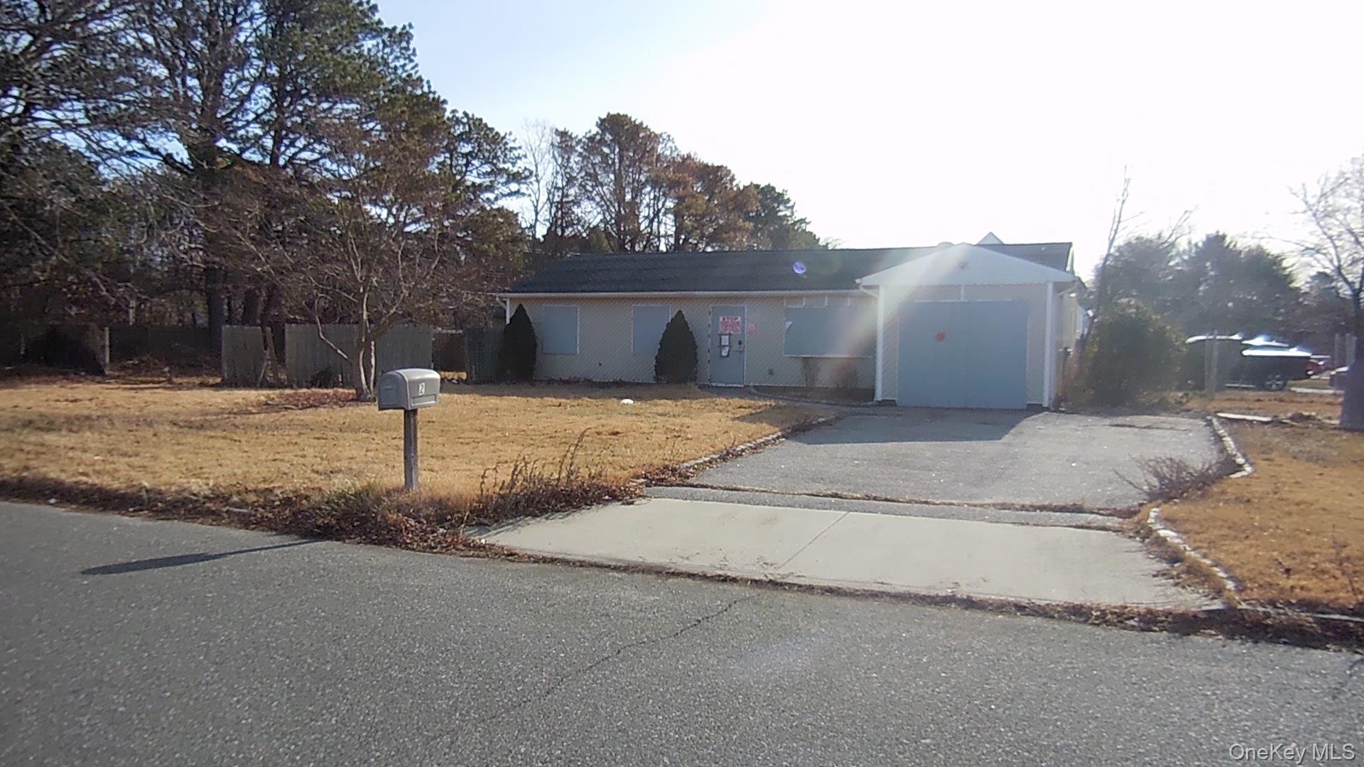 Single Family Hollow  Suffolk County, NY 11713, MLS-947766-9