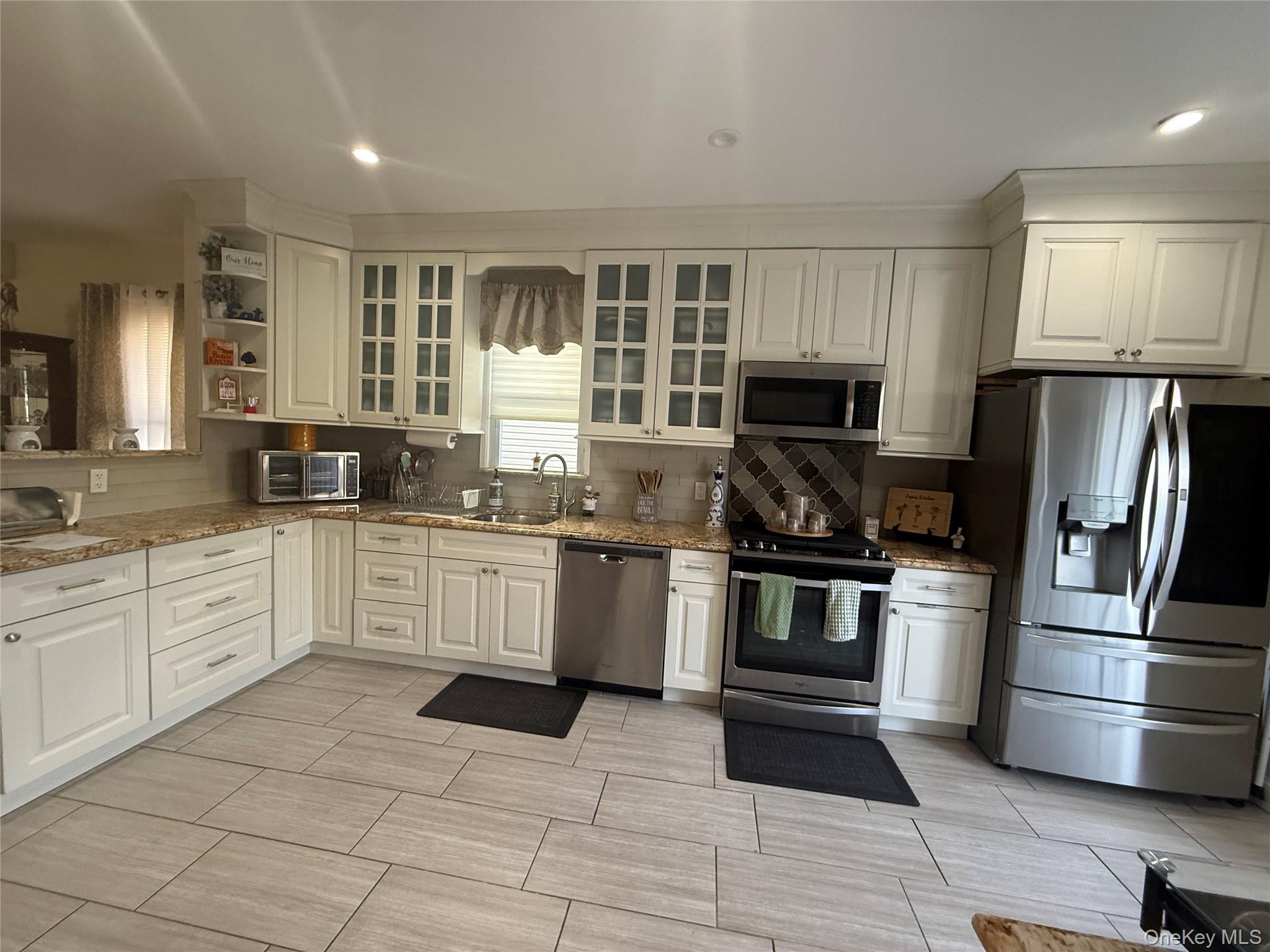 Single Family 84th  Queens, NY 11385, MLS-947796-13