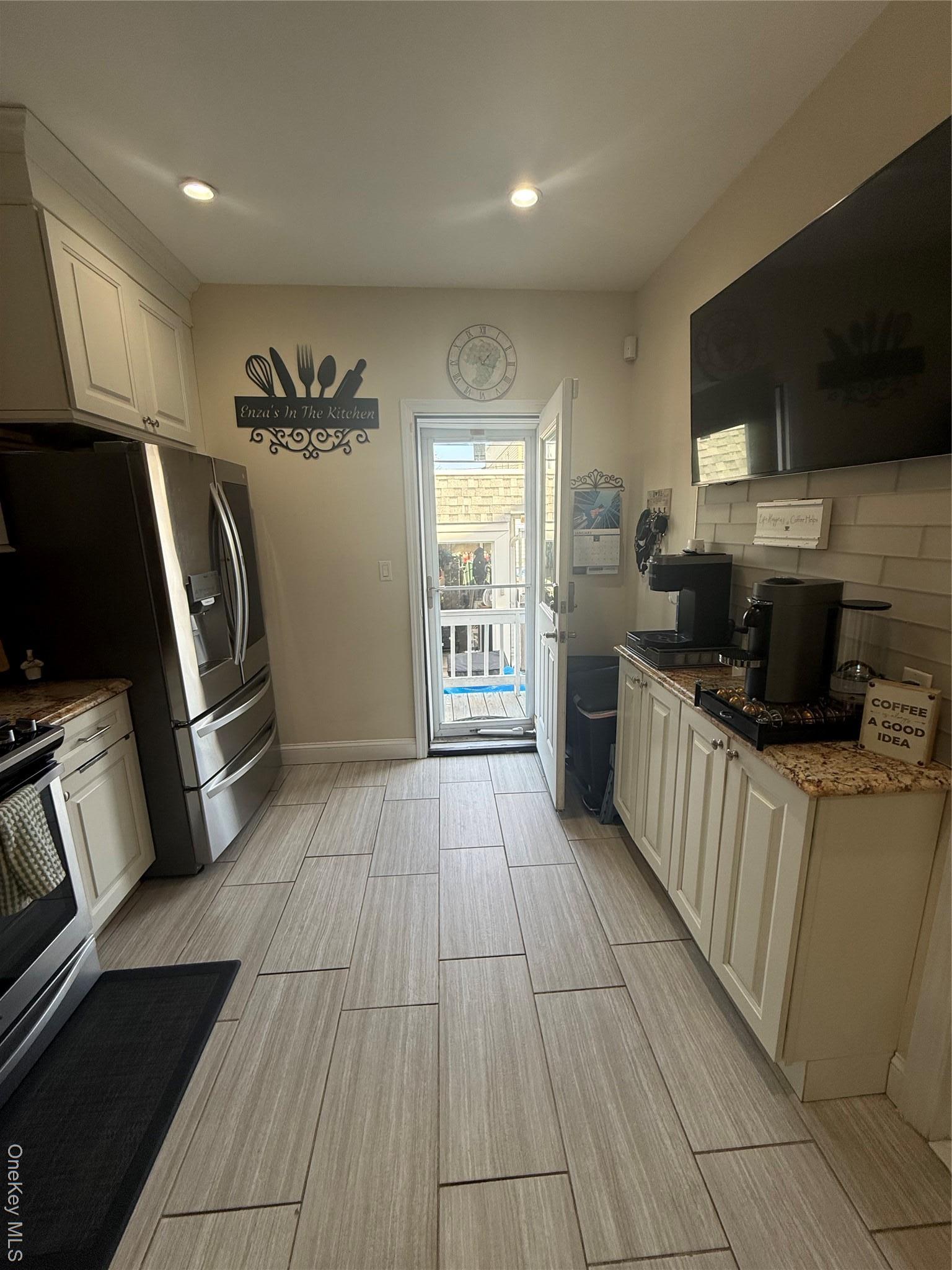 Single Family 84th  Queens, NY 11385, MLS-947796-14