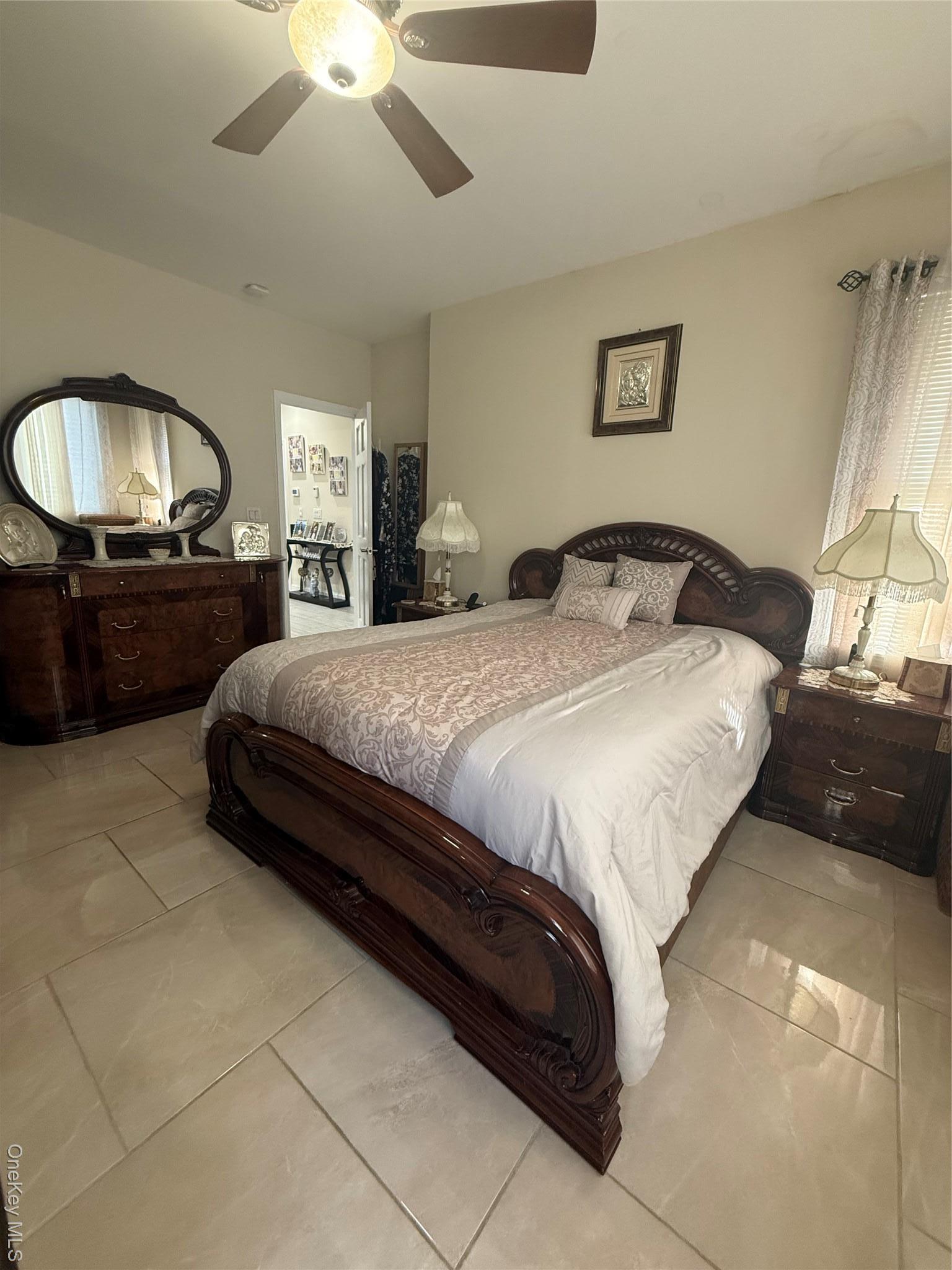 Single Family 84th  Queens, NY 11385, MLS-947796-21