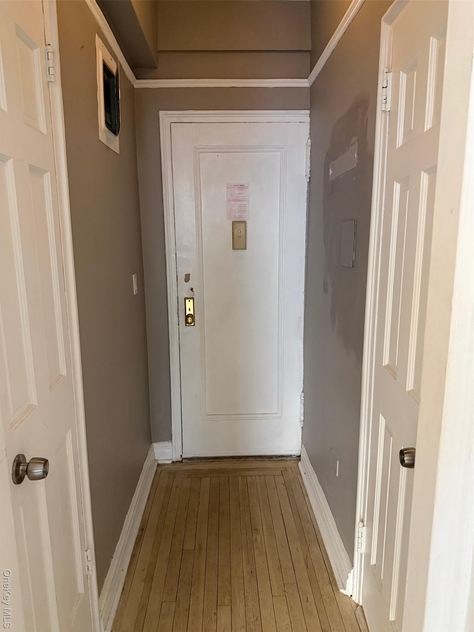 Coop E 49th Street  Manhattan, NY 10017, MLS-947818-12