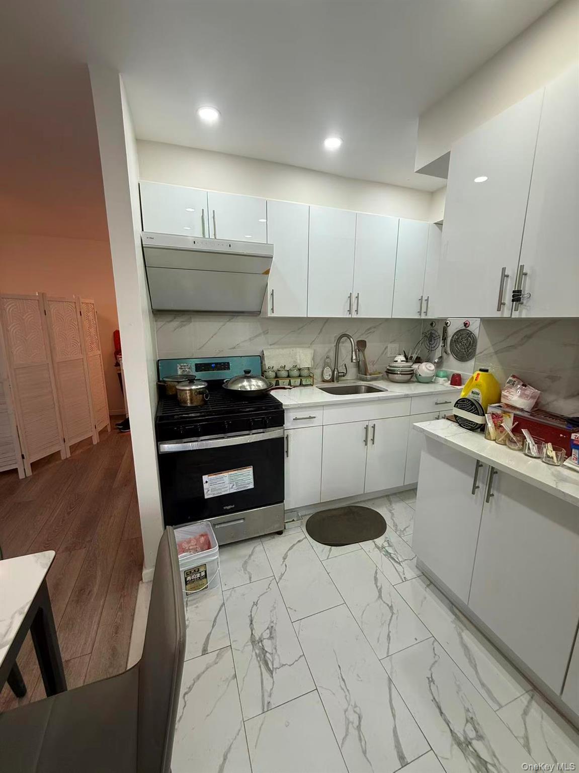 Coop Bowne  Queens, NY 11355, MLS-947934-6