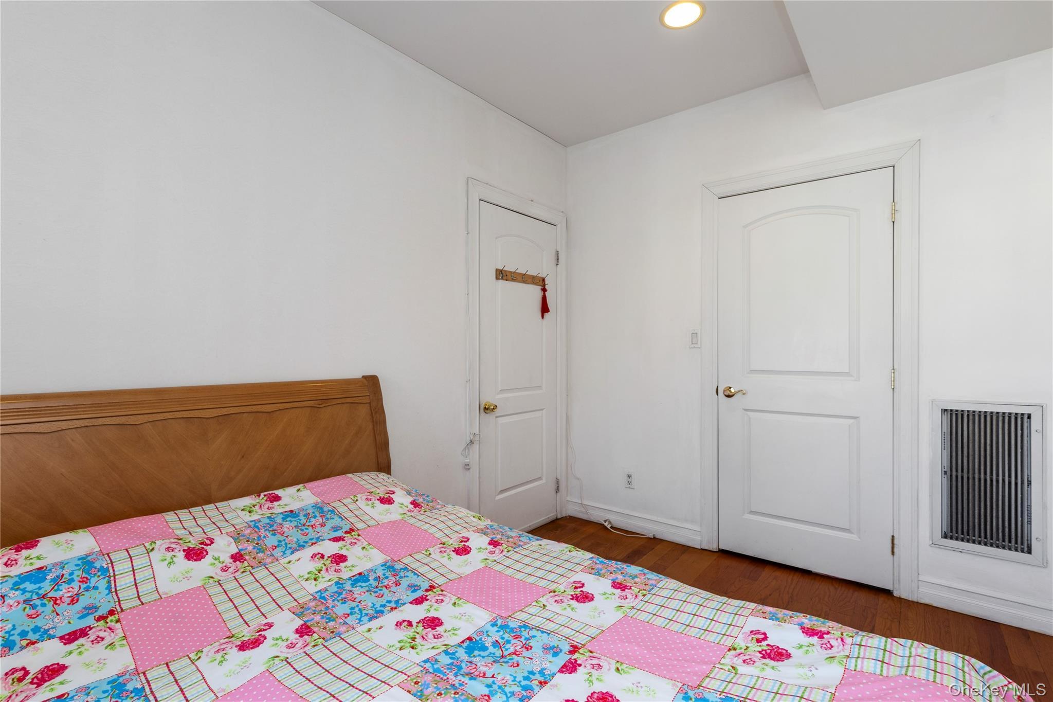 Condo 37th  Queens, NY 11368, MLS-947938-14