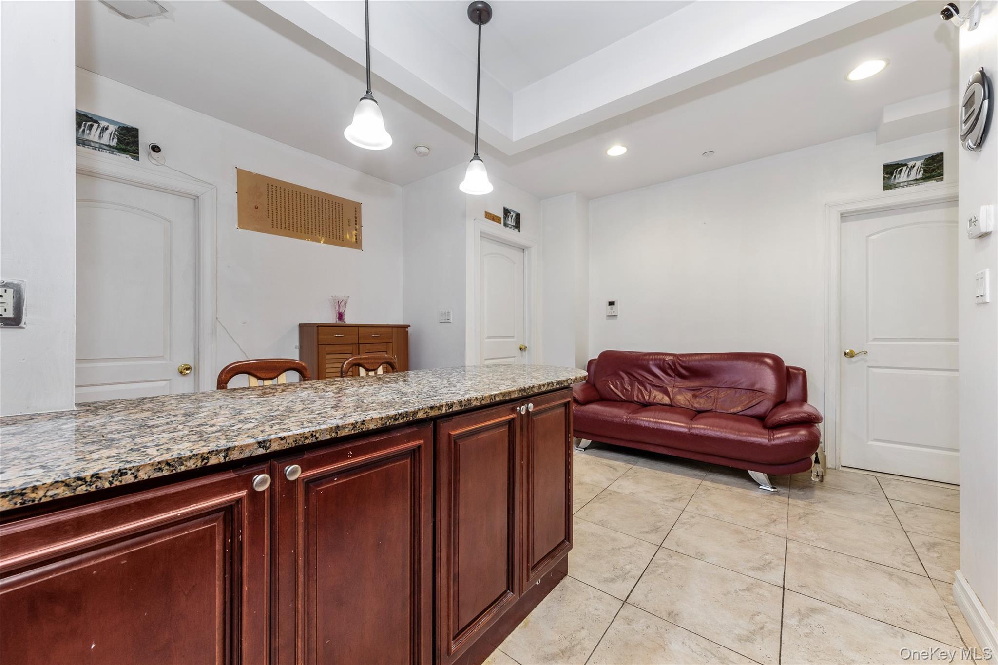 Condo 37th  Queens, NY 11368, MLS-947938-6