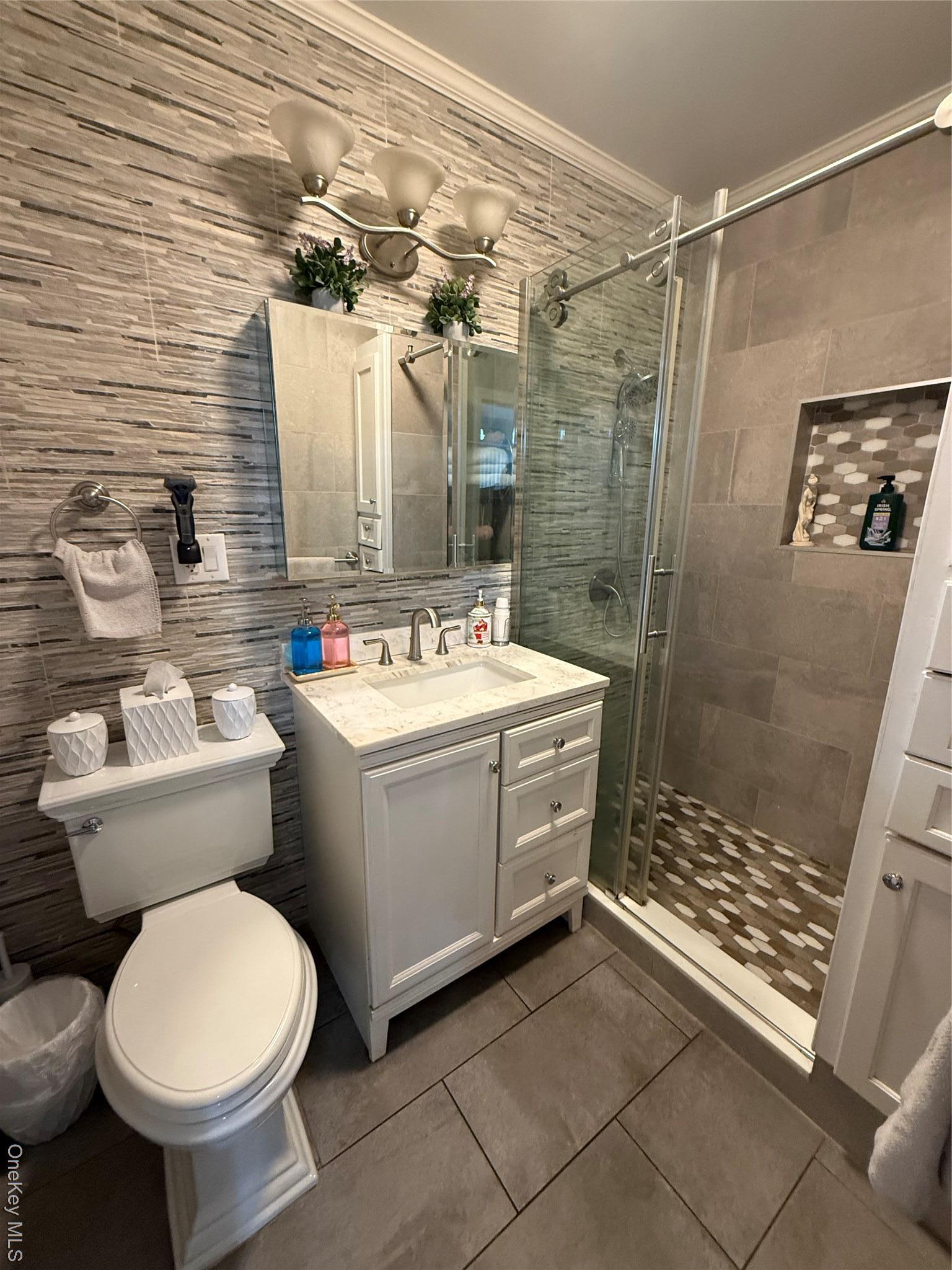 Single Family 84th Queens, NY 11385, MLS-947952-6