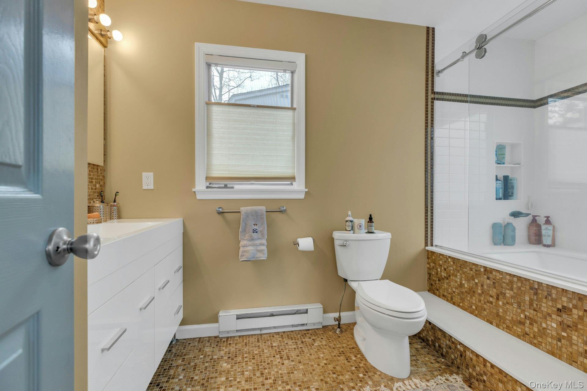 Single Family W End Avenue  Suffolk County, NY 11942, MLS-947960-15