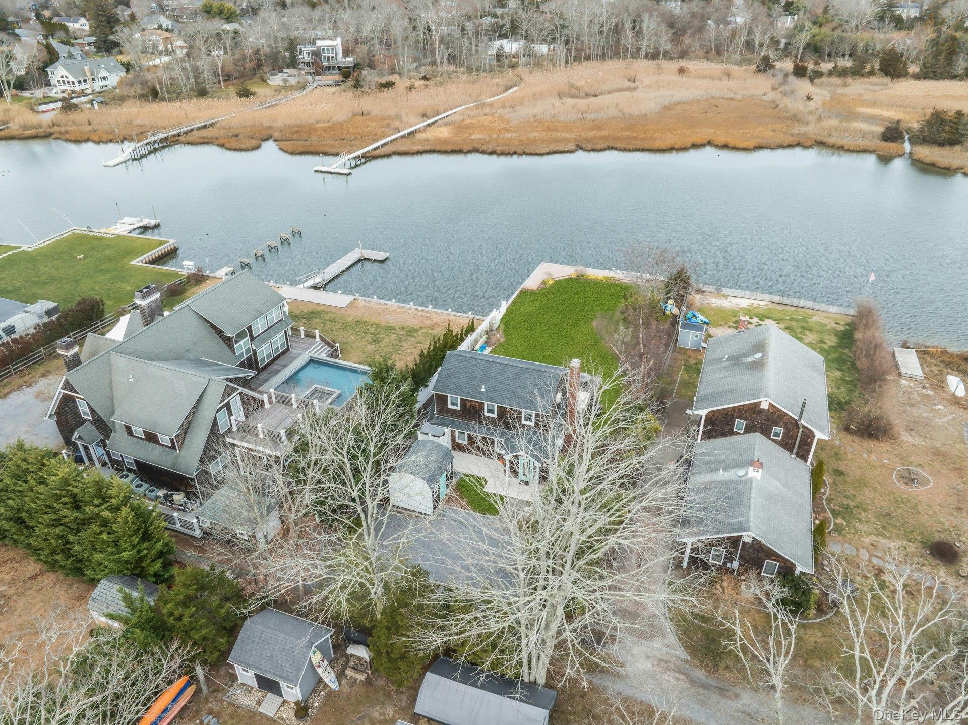Single Family W End Avenue  Suffolk County, NY 11942, MLS-947960-36