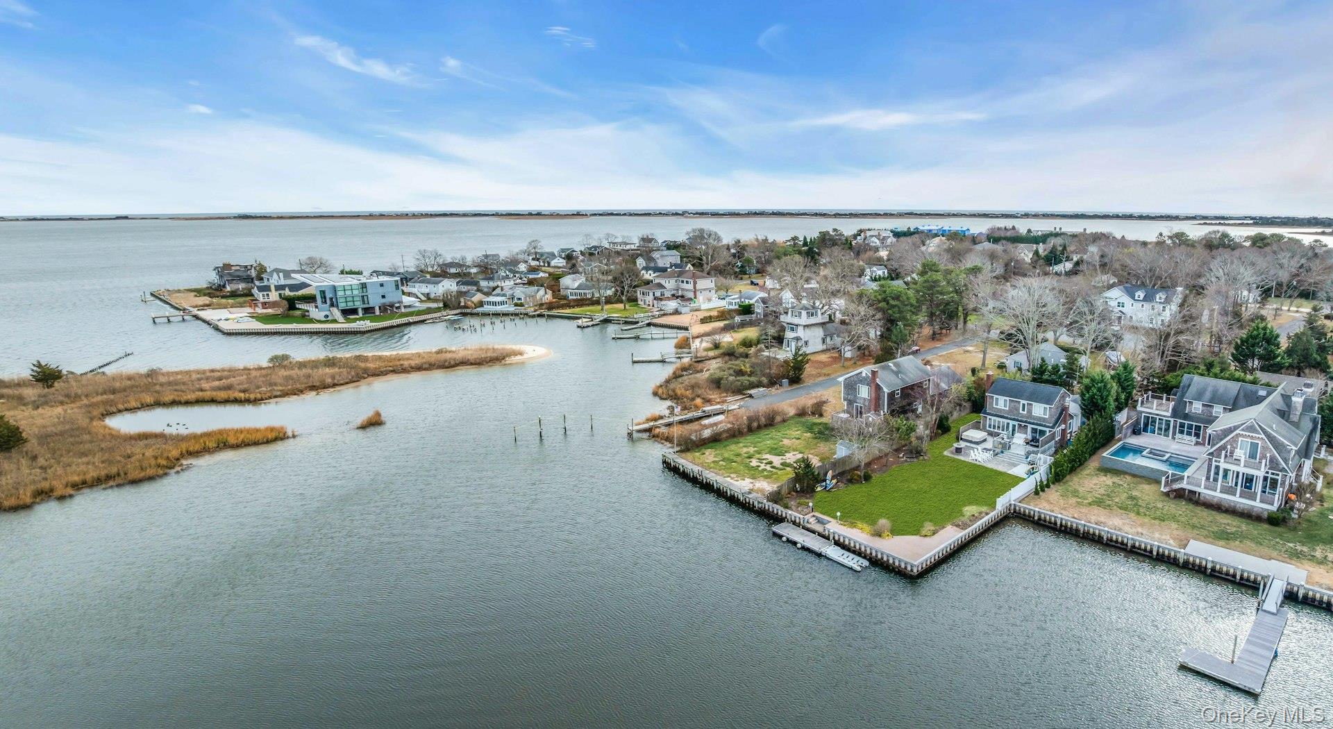 Single Family W End Avenue  Suffolk County, NY 11942, MLS-947960-43