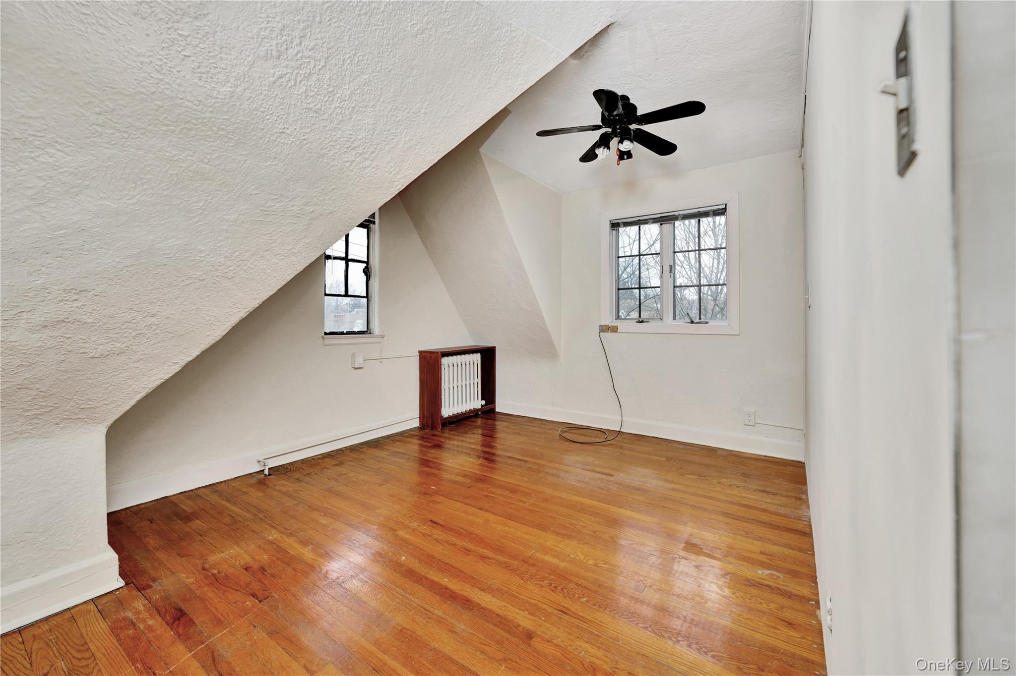 Single Family 33rd  Queens, NY 11358, MLS-947987-22