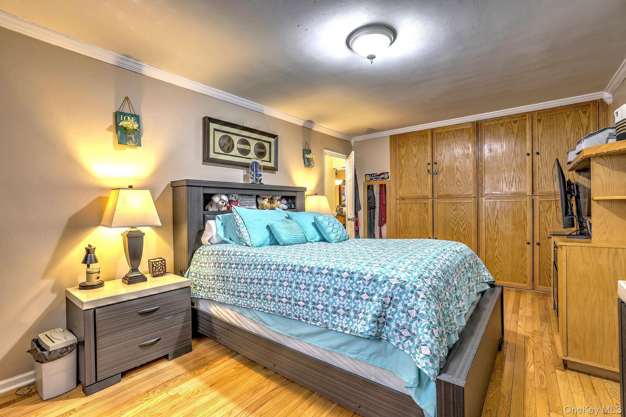 Coop Pelham  Westchester County, NY 10805, MLS-947991-12