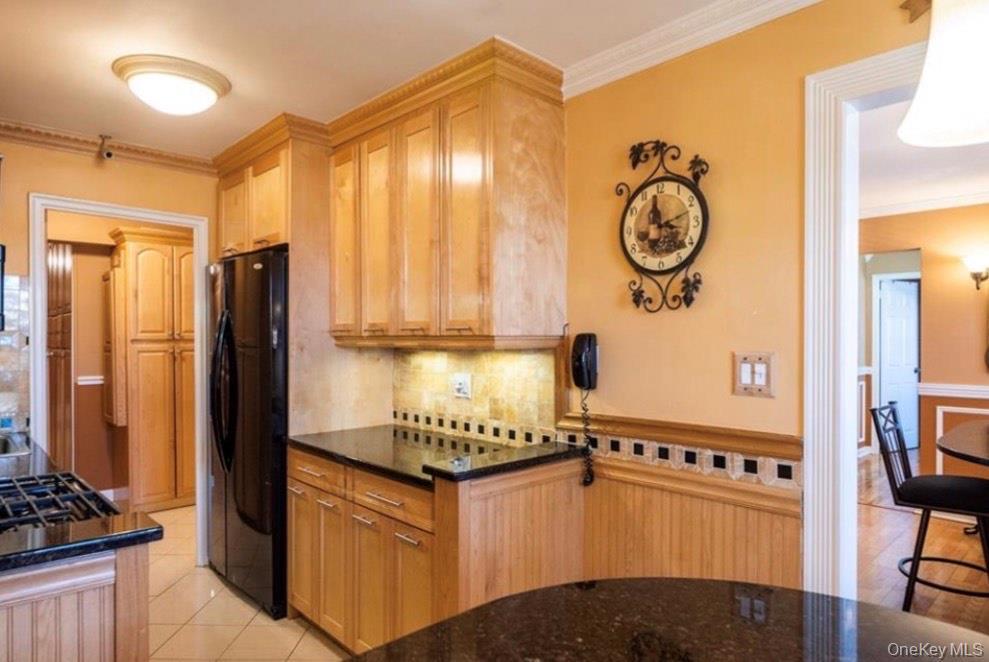 Coop Pelham  Westchester County, NY 10805, MLS-947991-6