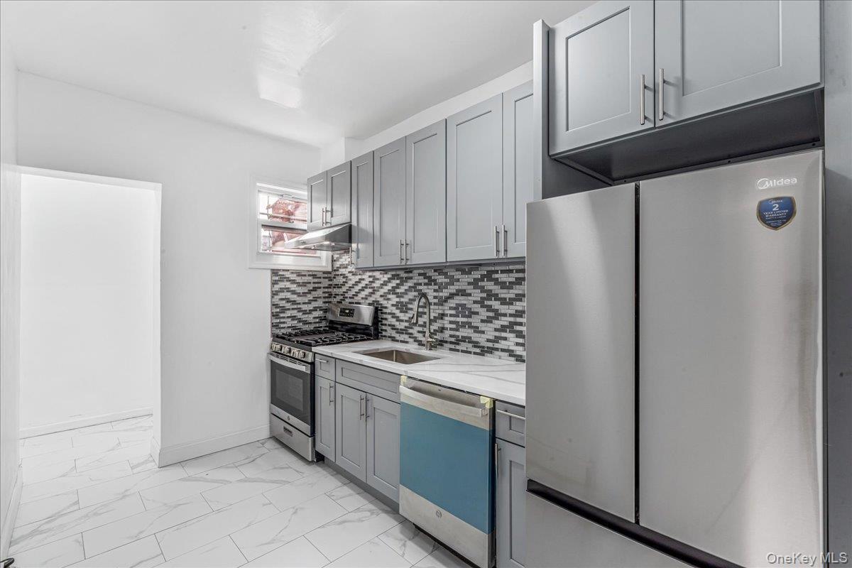 Single Family Grand Central  Queens, NY 11432, MLS-948043-6