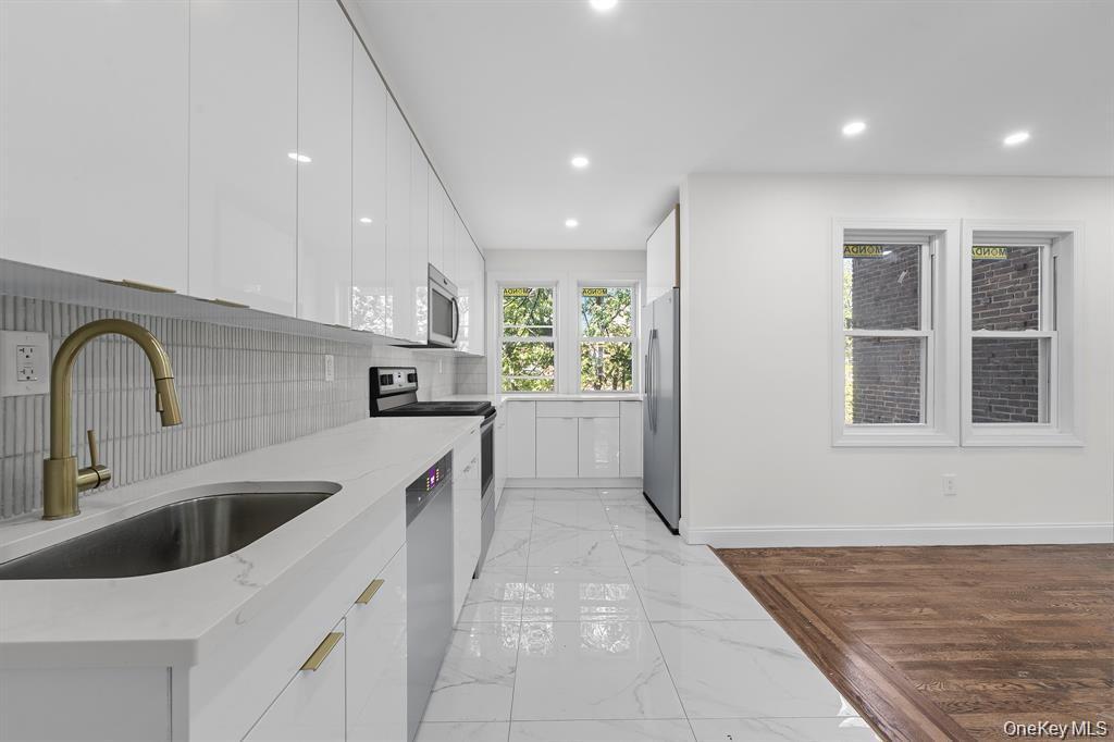 Single Family 217th  Queens, NY 11411, MLS-948049-4