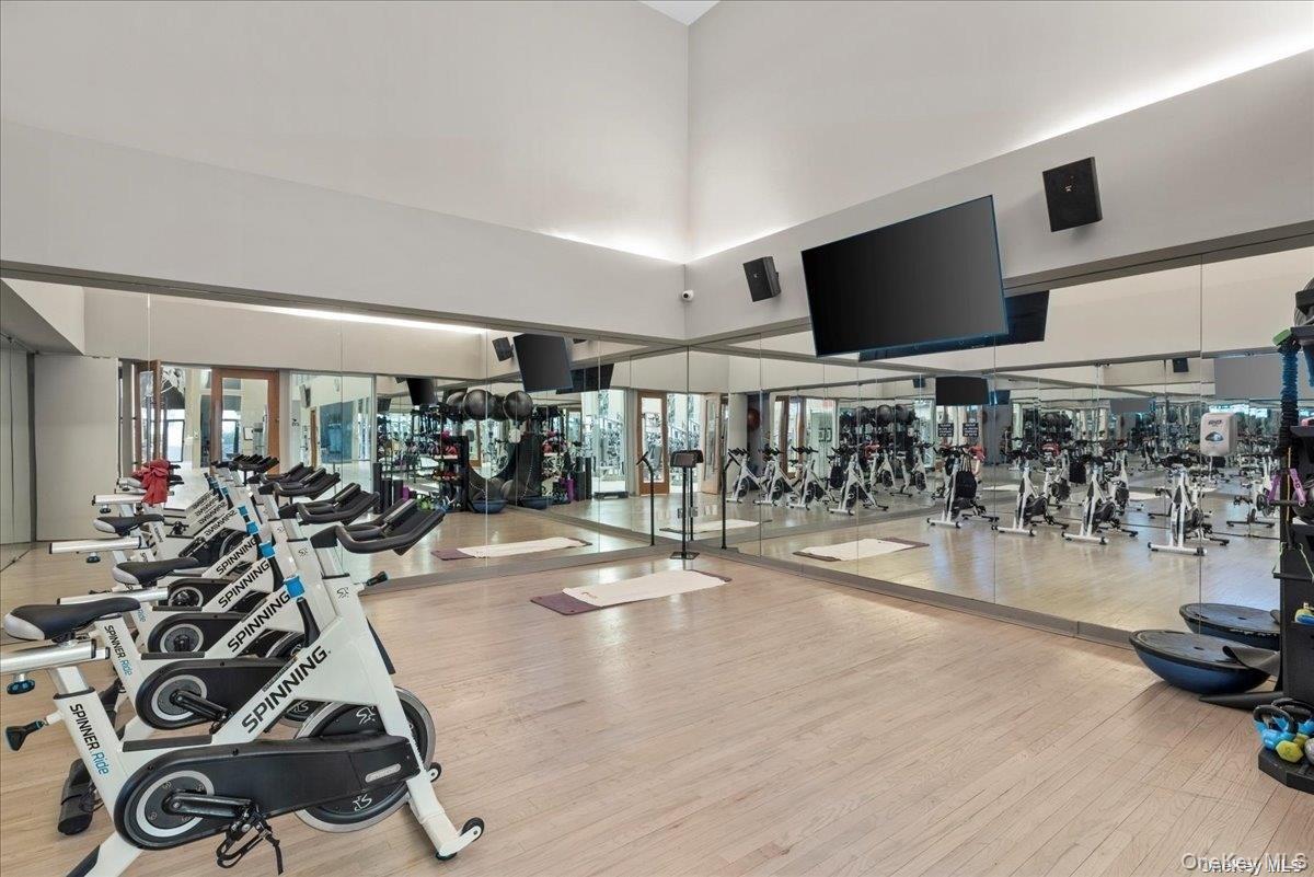 Apartment West  Manhattan, NY 10004, MLS-948067-23