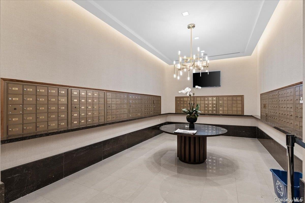 Apartment West  Manhattan, NY 10004, MLS-948067-28