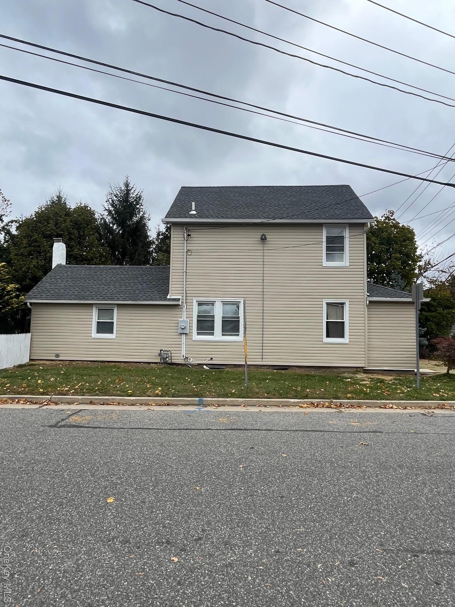 Single Family Hallock  Suffolk County, NY 11776, MLS-948095-2