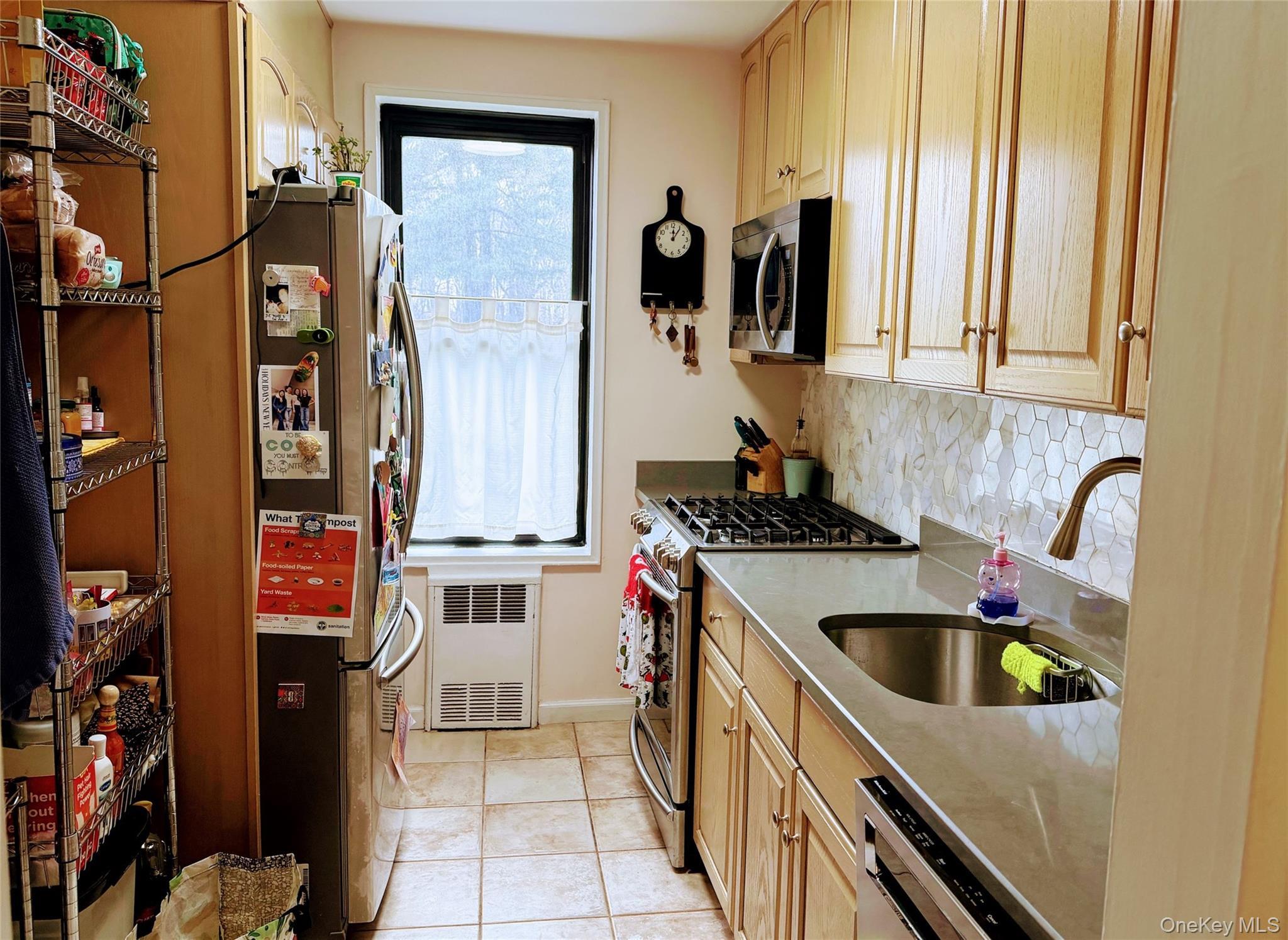 Coop Union  Queens, NY 11364, MLS-948101-3