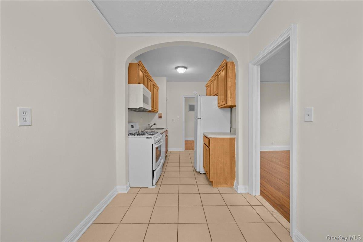 Coop William  Westchester County, NY 10552, MLS-948103-4